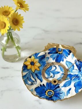 Blue Floral Shell Trinket Jewelry Dish and Ring Holder